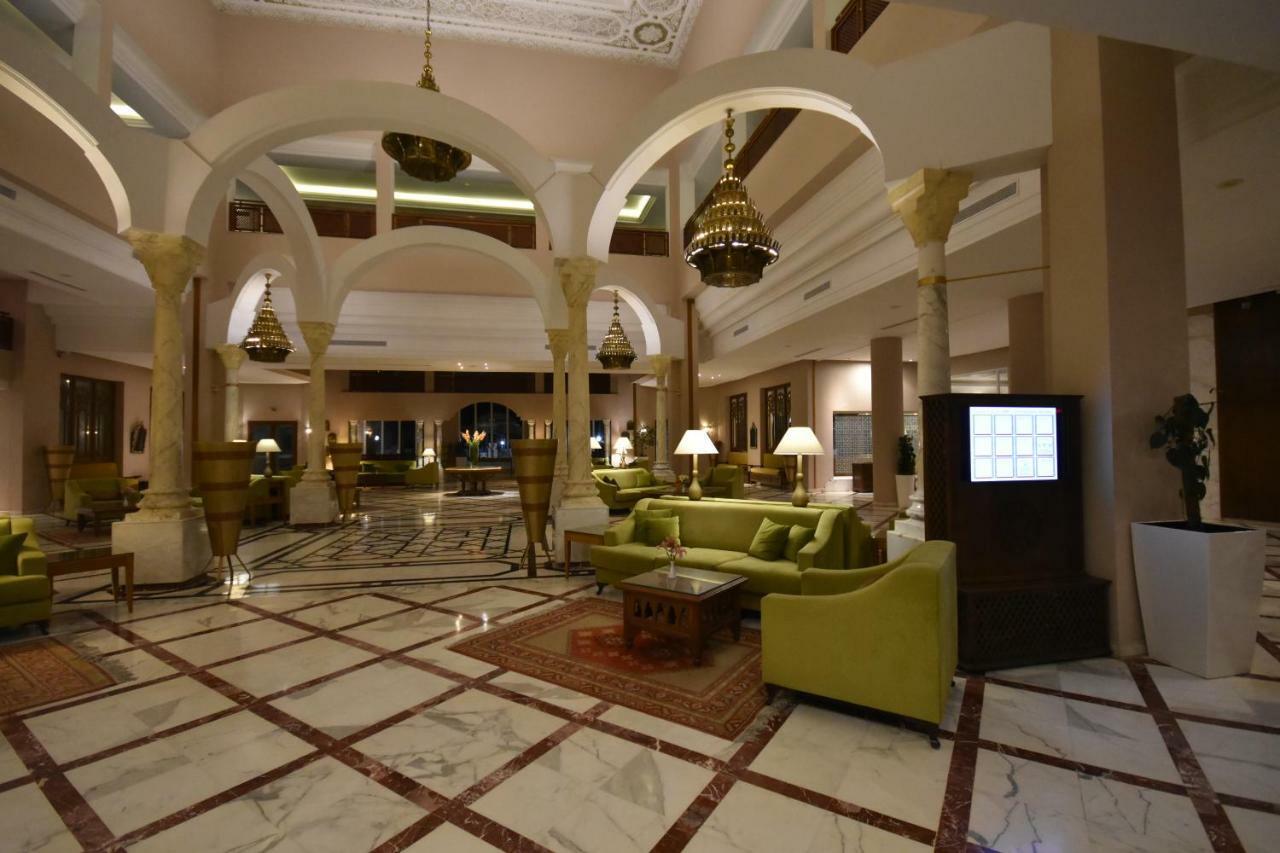 突尼斯温德姆华美达广场酒店 迦玛特 外观 照片